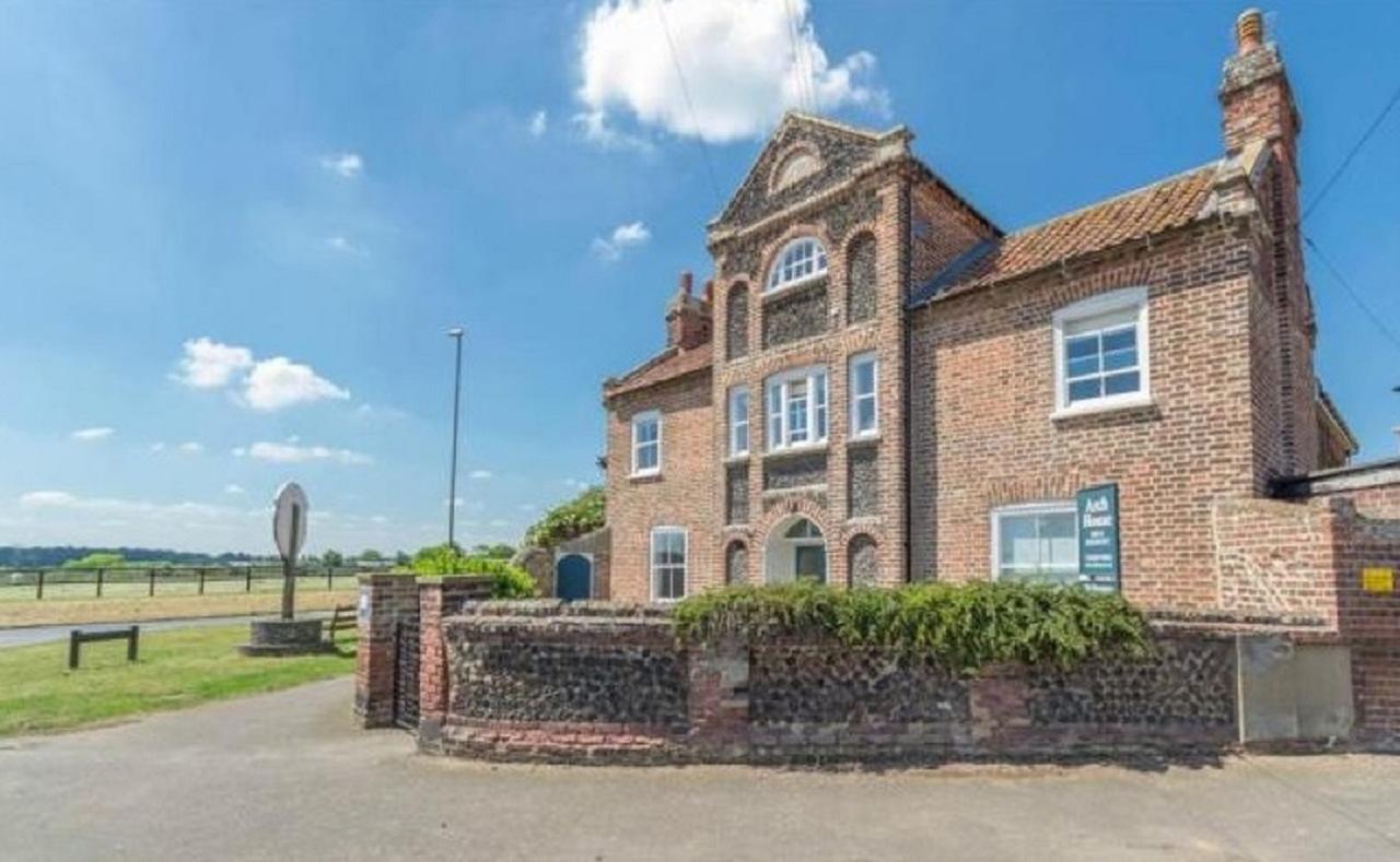 The Globe Inn Wells-next-the-Sea Eksteriør bilde